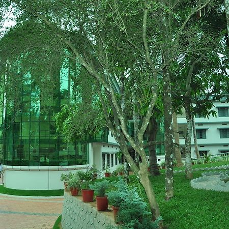 Misty Hills Hotel & Resorts Wayanad Exterior foto