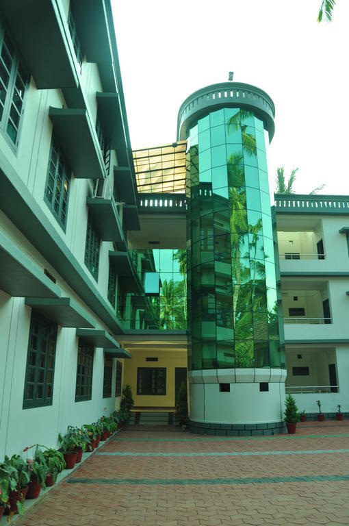 Misty Hills Hotel & Resorts Wayanad Exterior foto